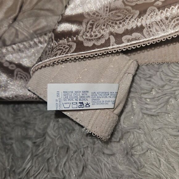 Vtg Rose Gold Body by Bali Paisley Print Bra 38DD Wireless Soft Cup Cottagecore - Picture 7 of 8